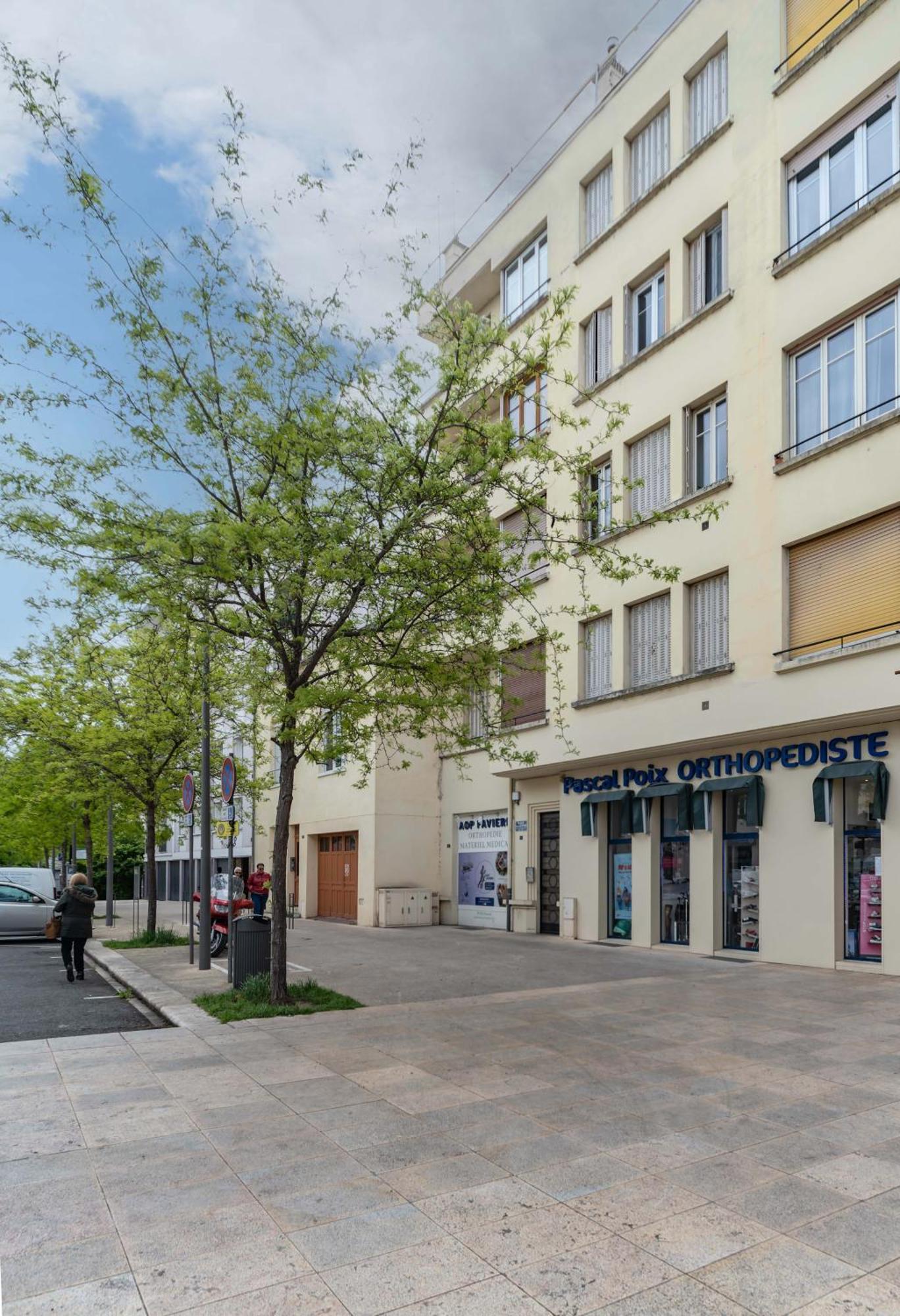 Le Lasteyras - Appartement Charmant En Centre Ville Vichy Eksteriør billede