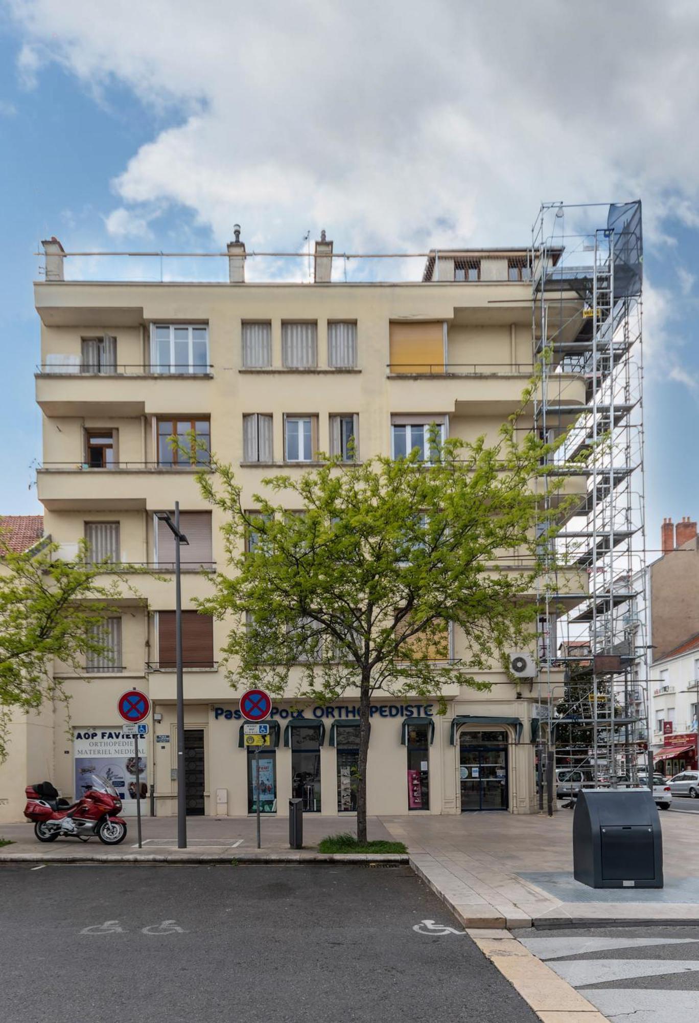 Le Lasteyras - Appartement Charmant En Centre Ville Vichy Eksteriør billede
