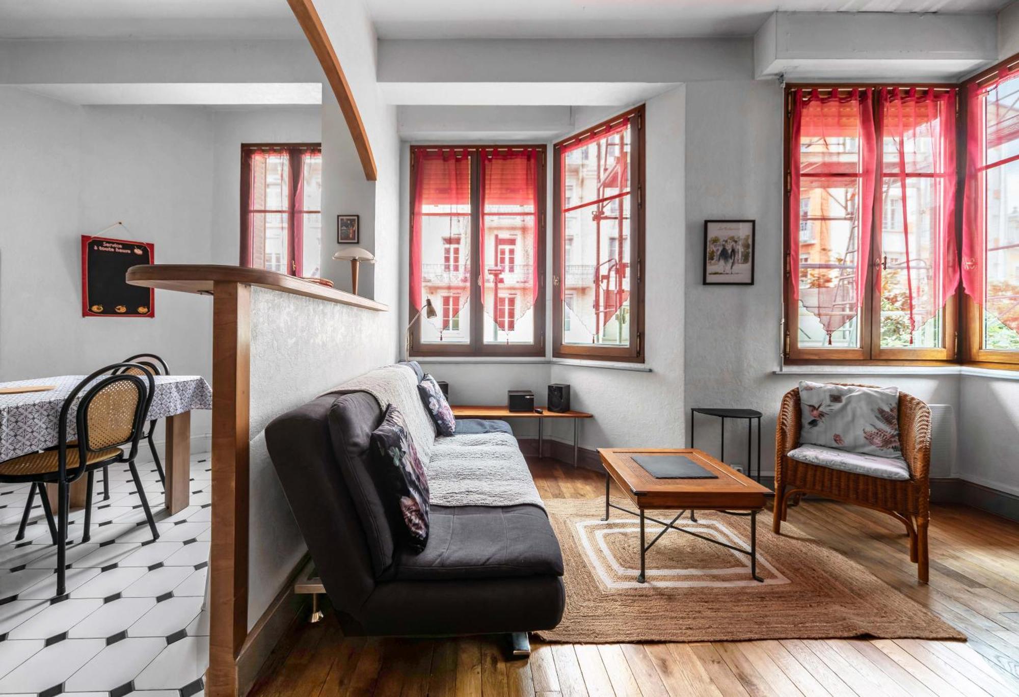 Le Lasteyras - Appartement Charmant En Centre Ville Vichy Eksteriør billede